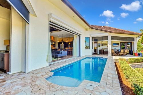 601 Crescent St, Marco Island FL  34145-1909 exterior