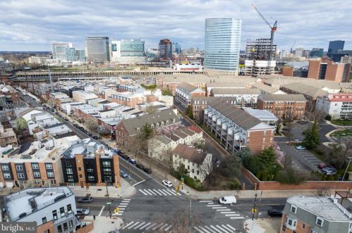 2501 Christian St, Philadelphia PA  19146-2322 exterior