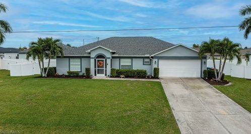 703 7th Ave, Cape Coral, FL 33909-2035