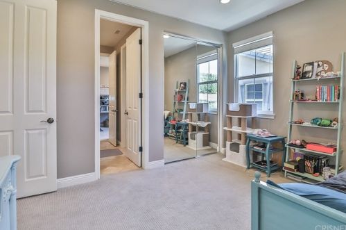 4110 Eagle Flight Dr, Simi Valley CA 93065-0225 exterior