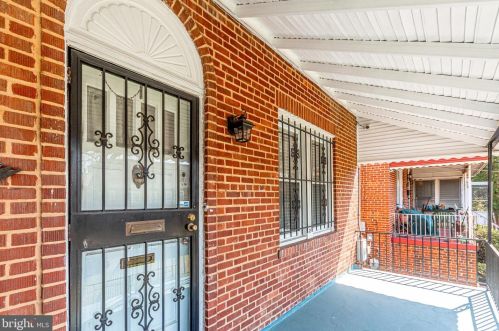 430 Orange St, Washington, DC 20032-1622
