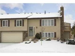 10327 Balsam Ln, Edina MN  55347-4526 exterior