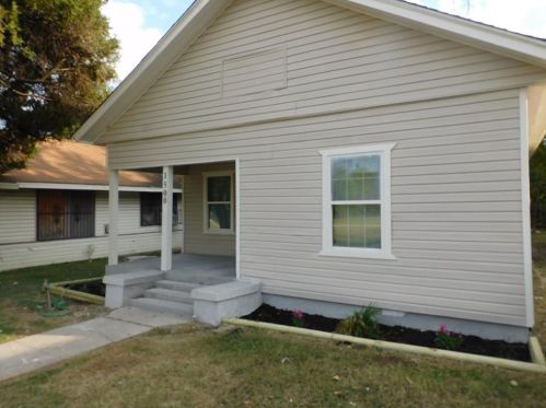 1500 Morphy St, Fort Worth, TX 76104-5363