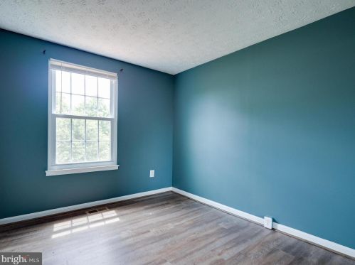 7413 Aspenpark Rd, Lorton VA  22079-1848 exterior
