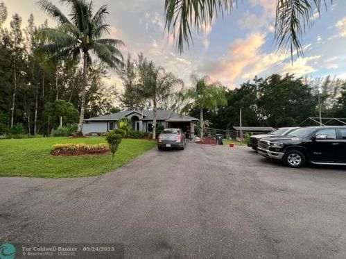 17946 32nd Ln, Town Of Loxahatchee Groves FL  33470-5444 exterior
