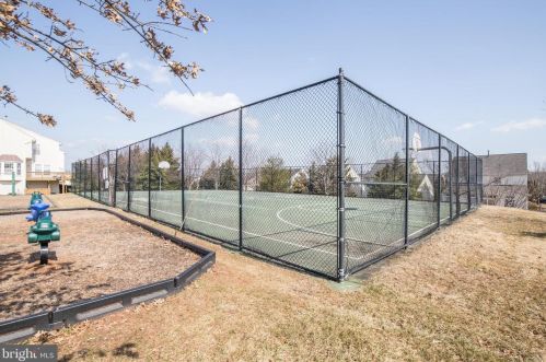 7366 Brunson Cir, Gainesville VA 20155 exterior