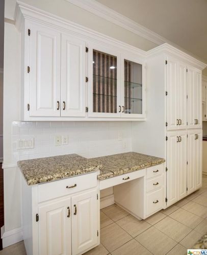 410 Charleston Dr, Victoria TX 77904-3830 exterior