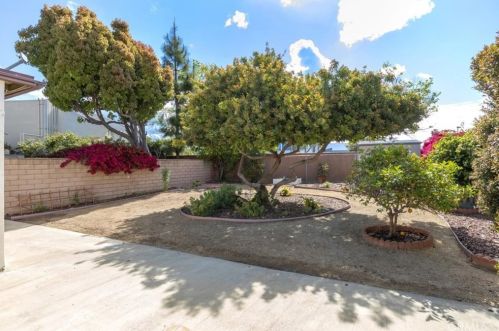 4753 Westridge Dr, Oceanside CA  92056-3003 exterior