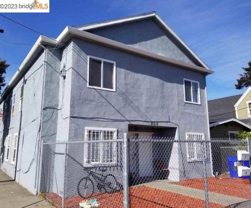 203 Bissell Ave, Richmond, CA 94801-3404