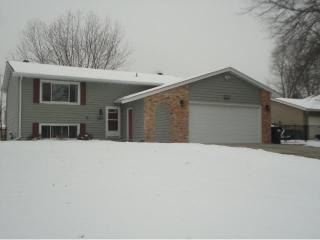 4303 Rustic Pl, Saint Paul, MN 55126-6249