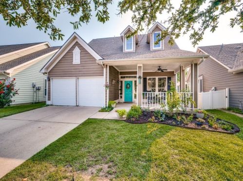 10245 Lakeview Dr, Aubrey, TX 76227-5431