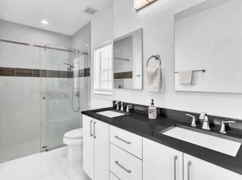 6090 Lake Hibiscus Dr, Delray Beach FL  33484-4617 exterior