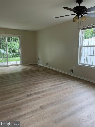 417 Wind Dr, Dover DE  19901-8601 exterior