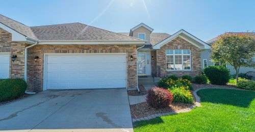 10747 Knickerbocker Ct, Dyer, IN 46373-8859