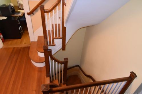 690 Clinton Ave, Bridgeport CT 06605-1702 exterior