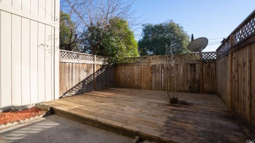 1976 Windmill Cir, Santa Rosa CA  95403-6925 exterior