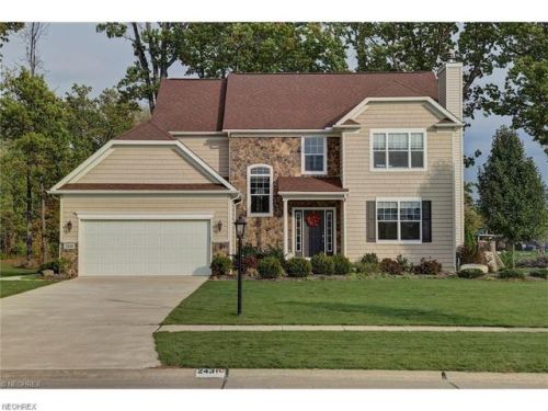 2431 Deerfield Dr, Avon, OH 44011-1797