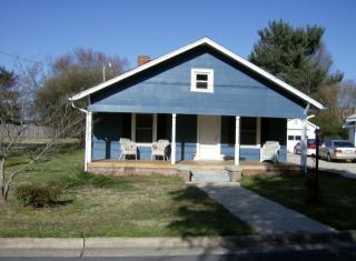 108 Baxter St, Kernersville NC  27284-2702 exterior