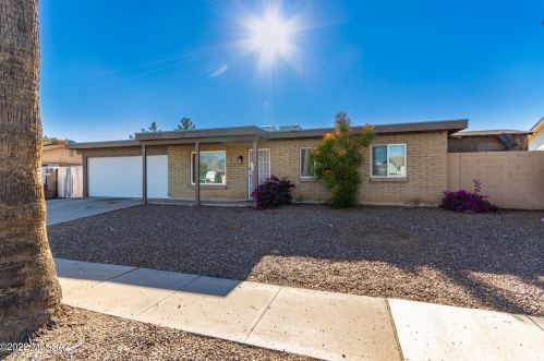 3433 Marlene St, Tucson, AZ 85741-2073