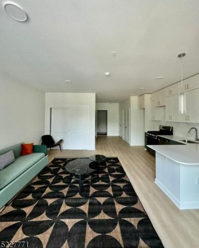 313 3rd St, Plainfield NJ  07060-1823 exterior