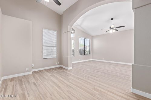 1722 Gilmore Cir, Mesa AZ 85206-3855 exterior