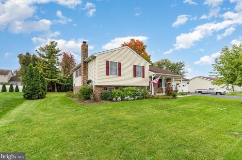 625 Basehoar School Rd, Littlestown, PA 17340-9509