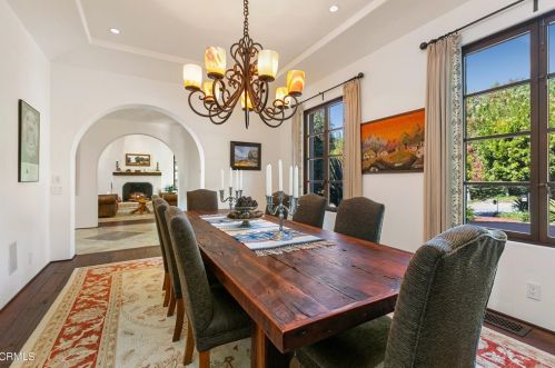 5320 Ivafern Ln, La Canada CA  91011-2811 exterior