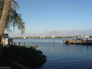 2693 Bruce St, Cape Coral, FL 33993-9793