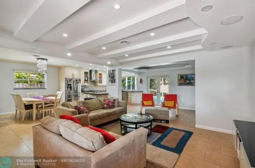 1901 46th Ave, Hollywood, FL 33021-4117