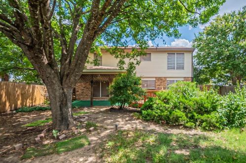 3313 Stone Bridge Dr, Lewisville TX  75028-2667 exterior