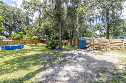2250 Cr 452, Lake Panasoffkee FL  33538-5449 exterior