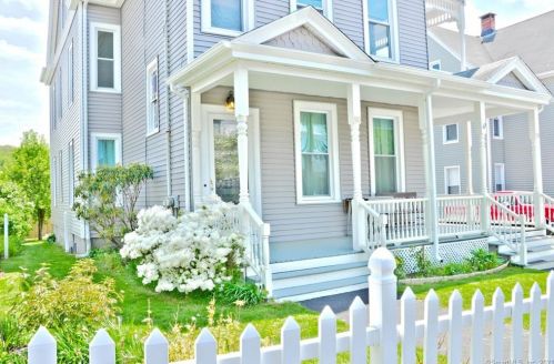 78 Garden St, Ansonia, CT 06401-3127