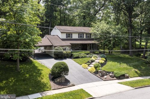 3236 Bruce Dr, Dresher, PA 19025-1606