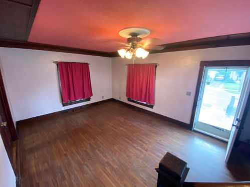 528 Prospect St, Marion, OH 43302-4945