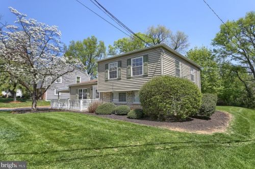 116 Linden Dr, Camp Hill PA  17011-7219 exterior