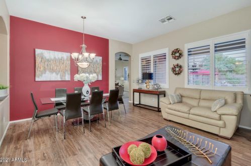 4351 Sundance Ct, Gilbert AZ 85297-9707 exterior