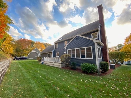 9 Kemble Dr, Shrewsbury MA 01545-1690 exterior