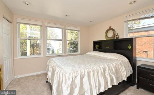 831 Yuma St, Washington DC 20032-3973 exterior