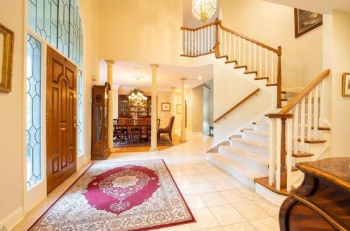 1800 Woodlands Cir, Pittsburgh, PA 15241-2674