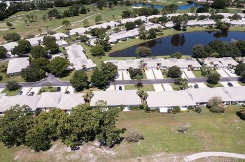 2954 Westlake Cir, Palm City FL  34990-4615 exterior