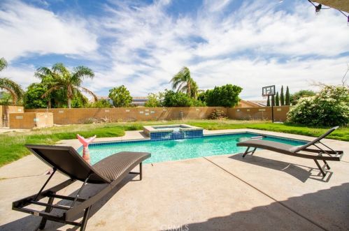 12908 Brittany Rd, Desert Hot Springs CA  92240 exterior