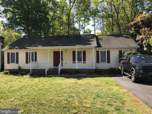 5304 Leavells Crossing Dr, Fredericksburg, VA 22407-7708