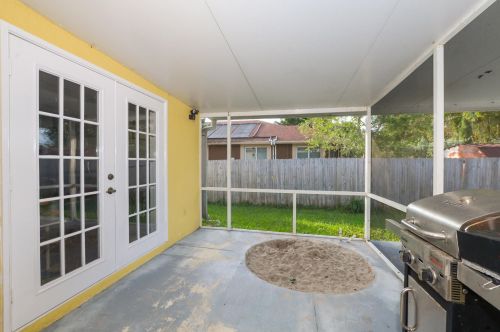 325 Gulfstream Ave, Fort Pierce FL 34983-1219 exterior