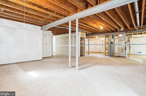 15046 Gaines Mill Cir, Haymarket VA  20169-4500 exterior