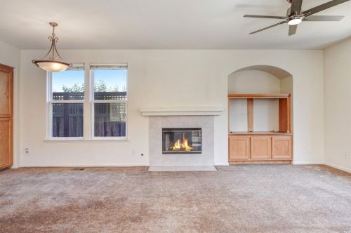 407 Goblet Pl, Windsor CA  95492-6676 exterior