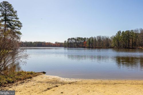 179 Land Or Dr, Ruther Glen VA  22546-1074 exterior