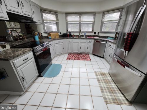 102 Springfield Way, Dover DE  19904-9114 exterior