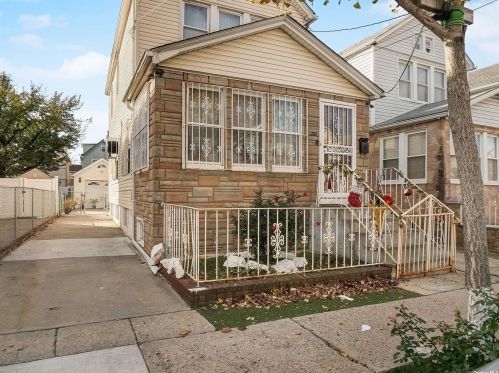 110-20 160th St, Jamaica NY  11433-1108 exterior