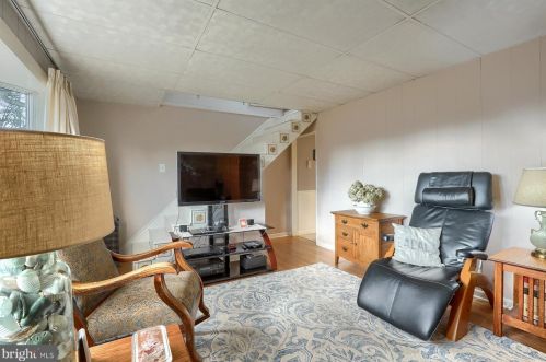 103 Cumberland Dr, Camp Hill, PA 17011-6620