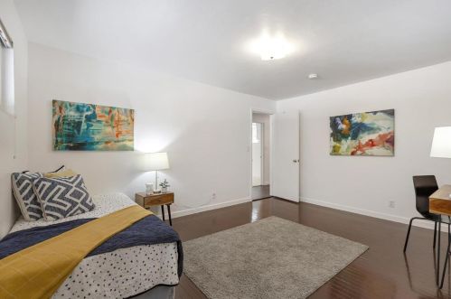 1438 Miramonte Ave, Los Altos CA 94024-5640 exterior